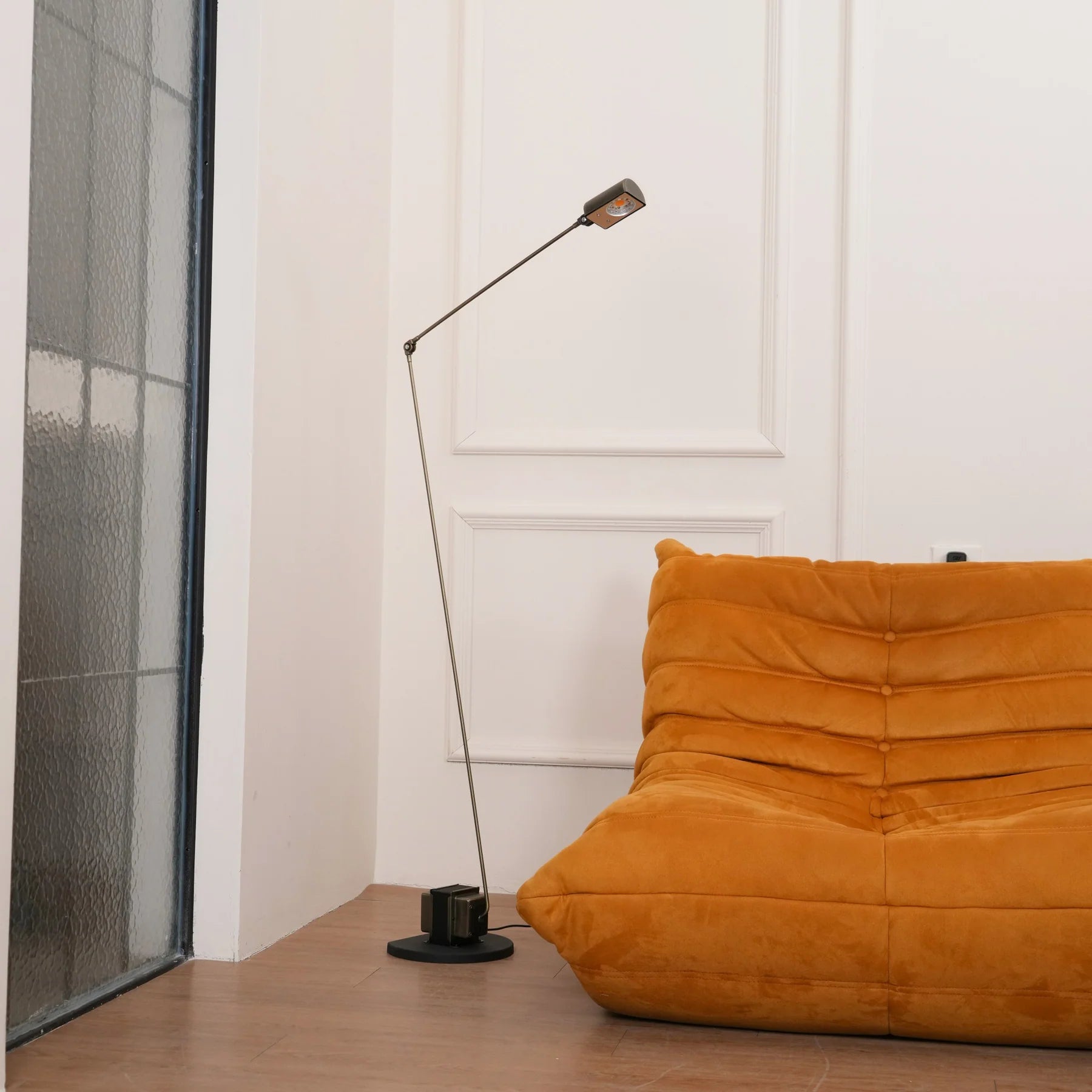 Dynamo Floor Lamp - Yiarolight