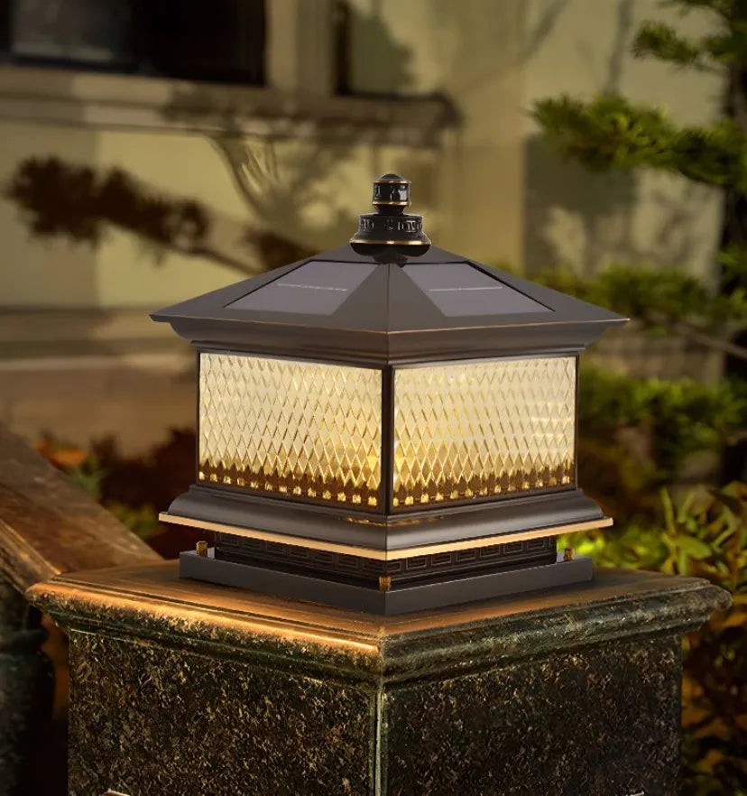 Diamond Solar Post Outdoor Light - Auraolight