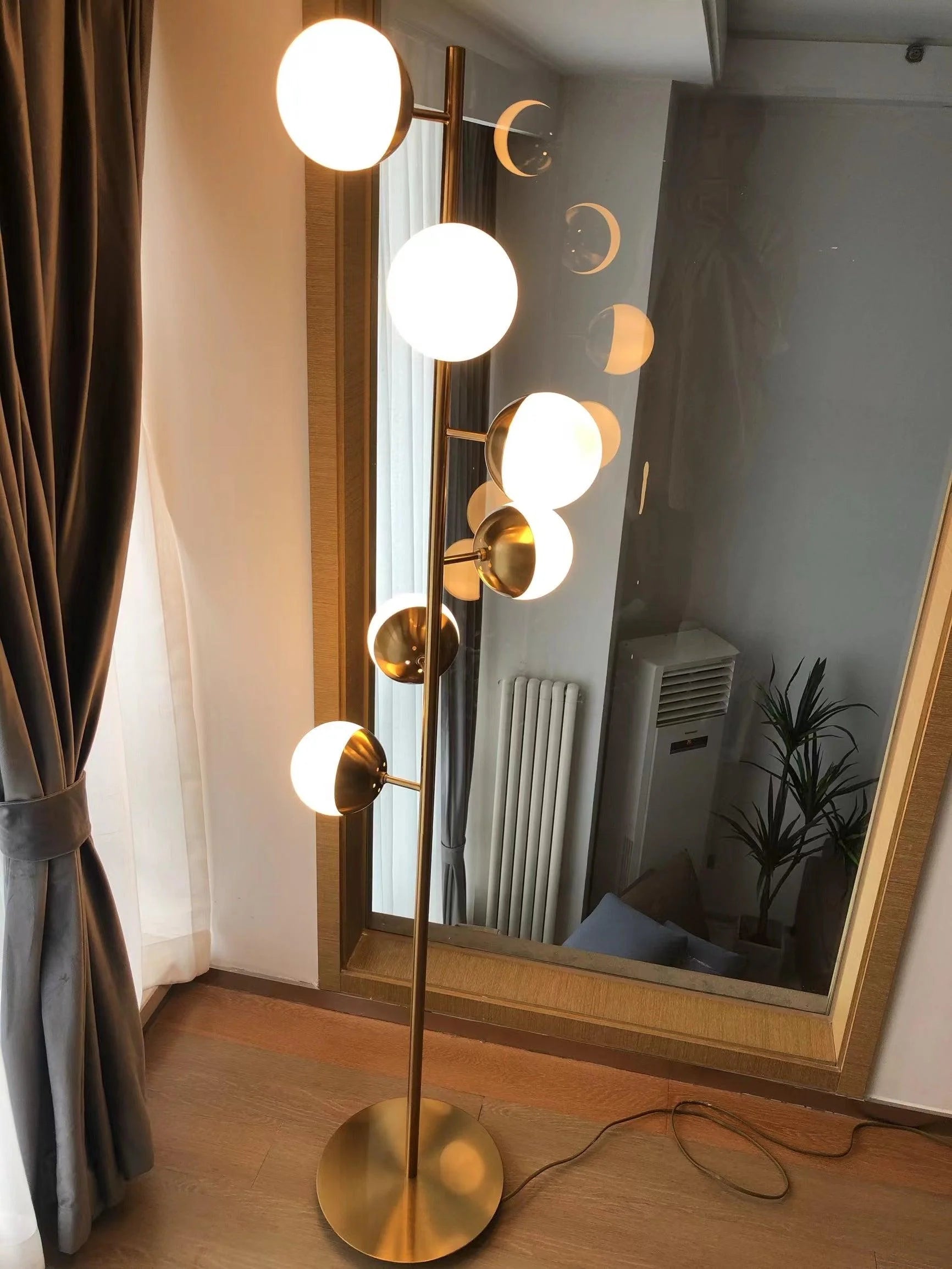 Doppler LED Tree Lamp - Yiarolight