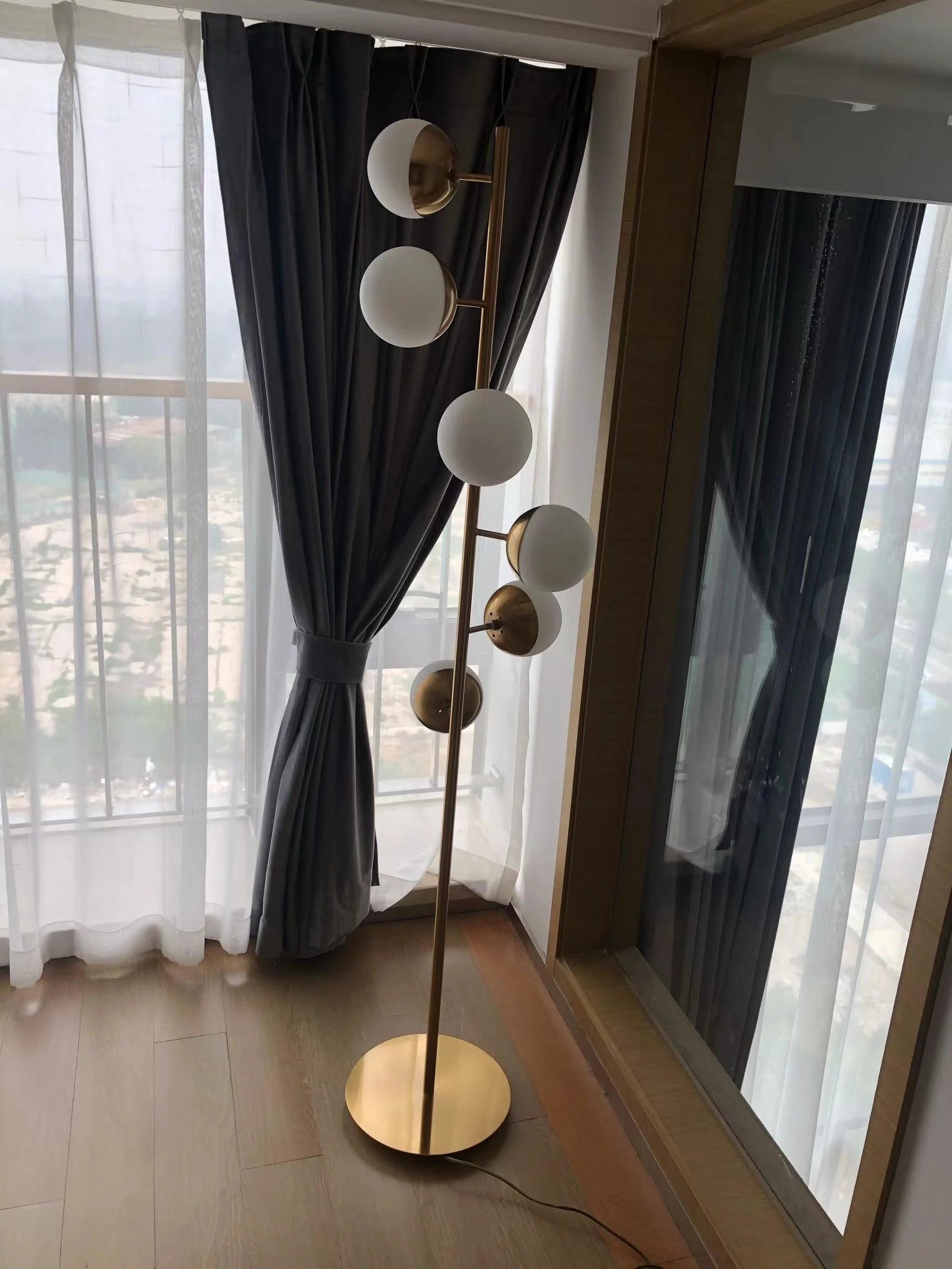 Doppler LED Tree Lamp - Yiarolight