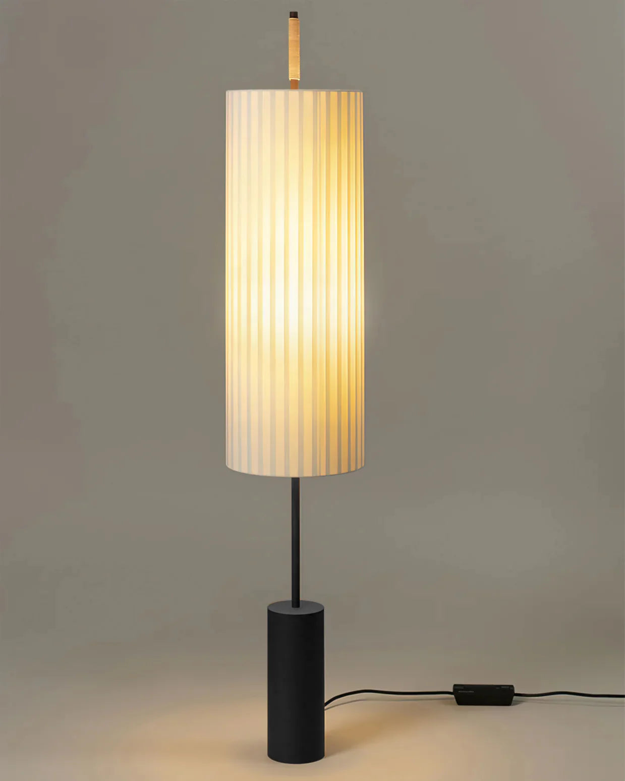 Dorica Floor Lamp - Yiarolight