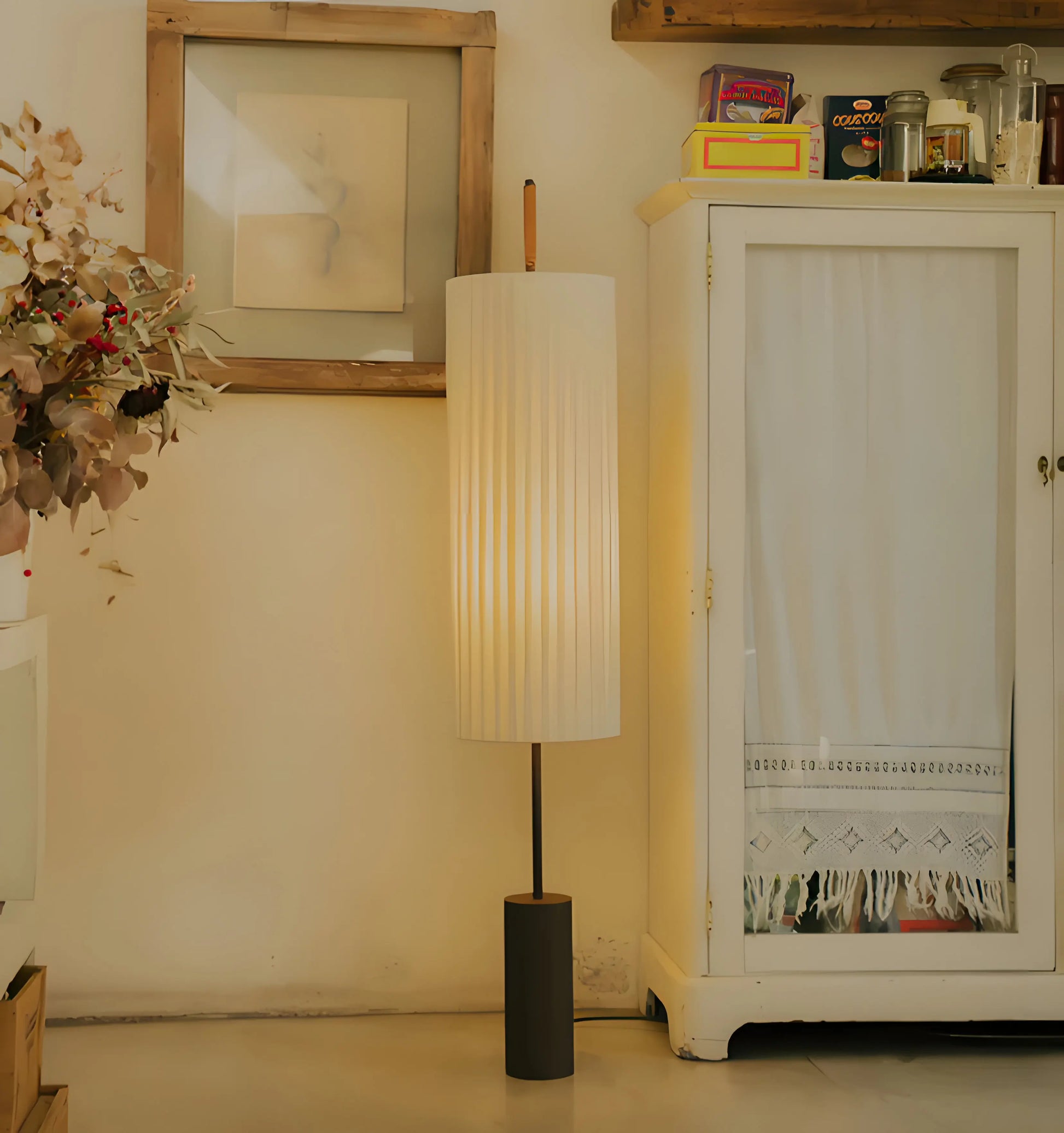 Dorica Floor Lamp - Yiarolight
