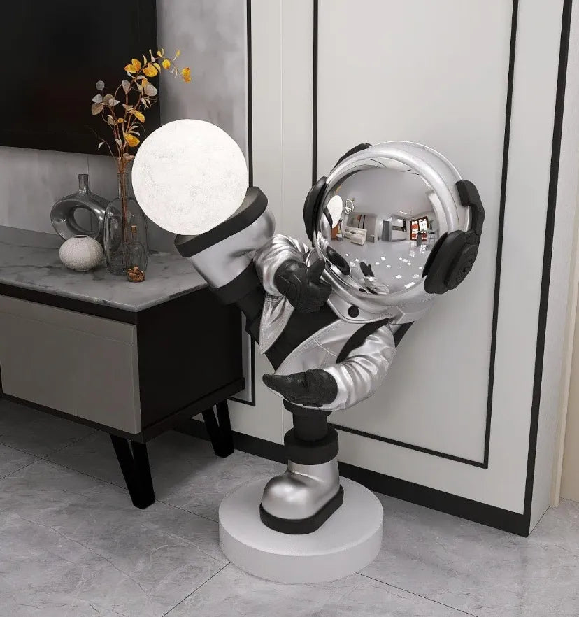Effort Astronaut Floor Lamp - Auraolight