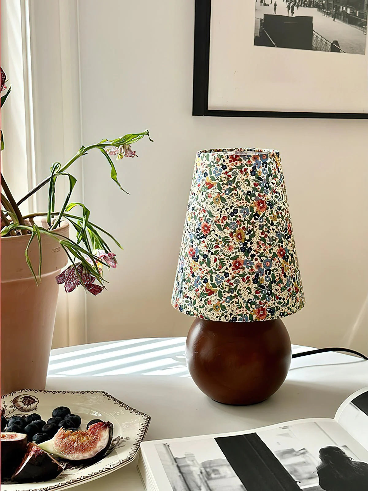 Elara Table Lamp - Yiarolight