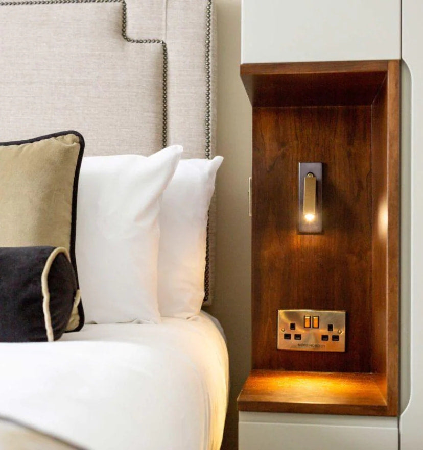 Embedded Bedside Sconce - Yiarolight