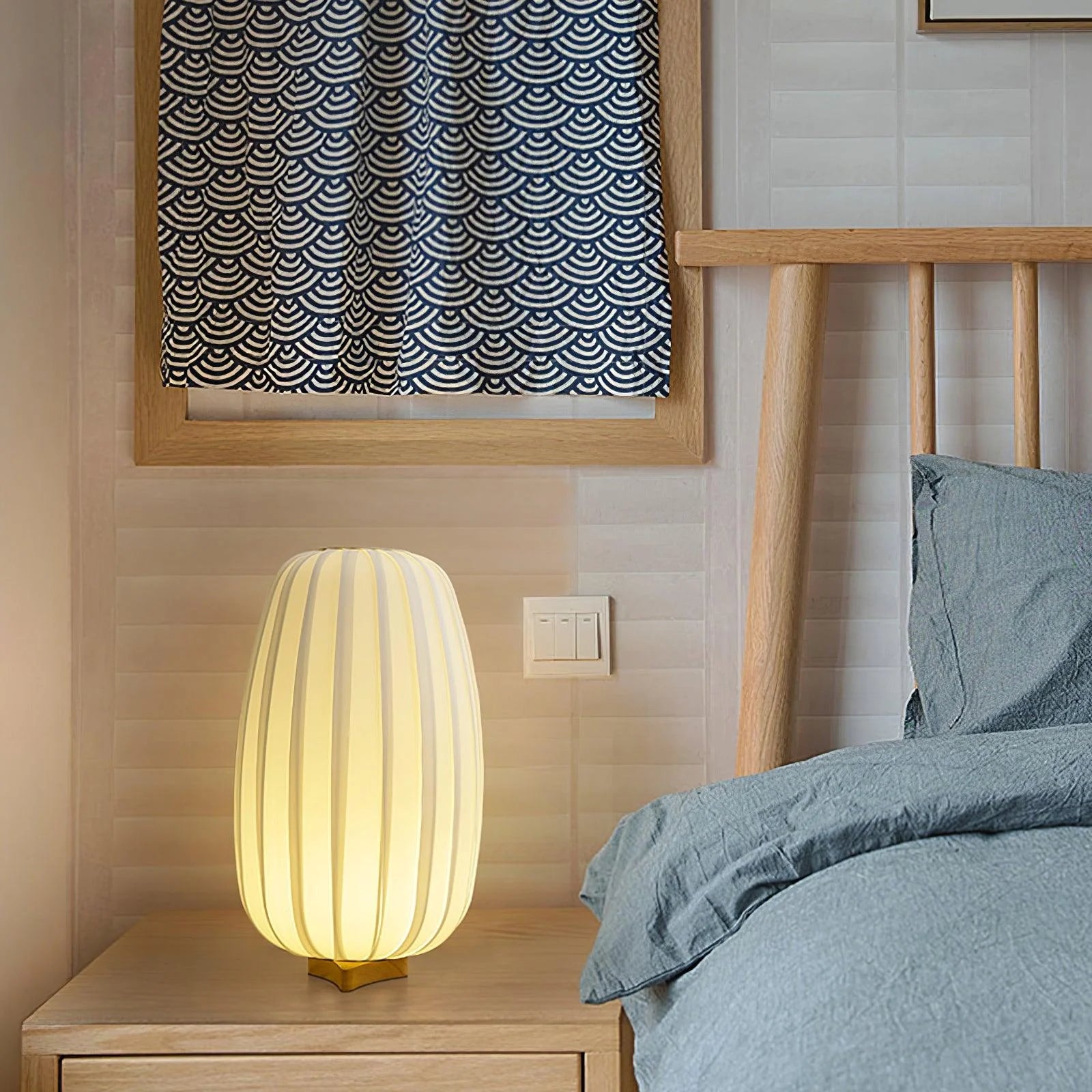 Fabric Minimalist Table Lamp - Yiarolight