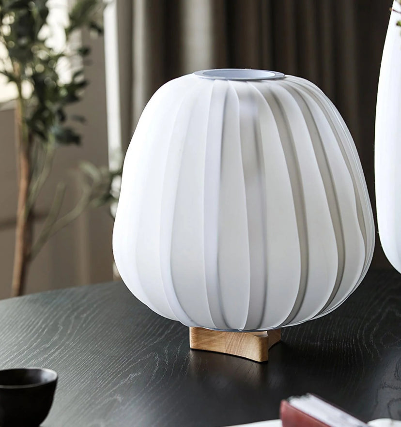 Fabric Minimalist Table Lamp - Yiarolight