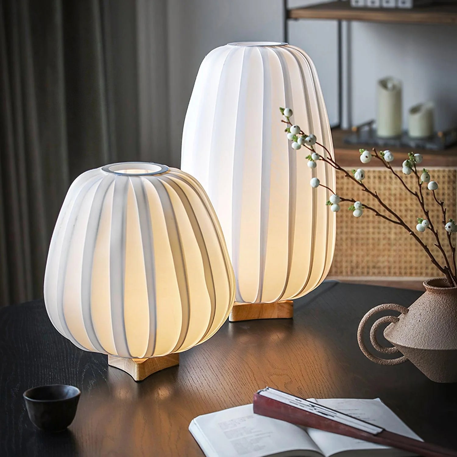 Fabric Minimalist Table Lamp - Yiarolight