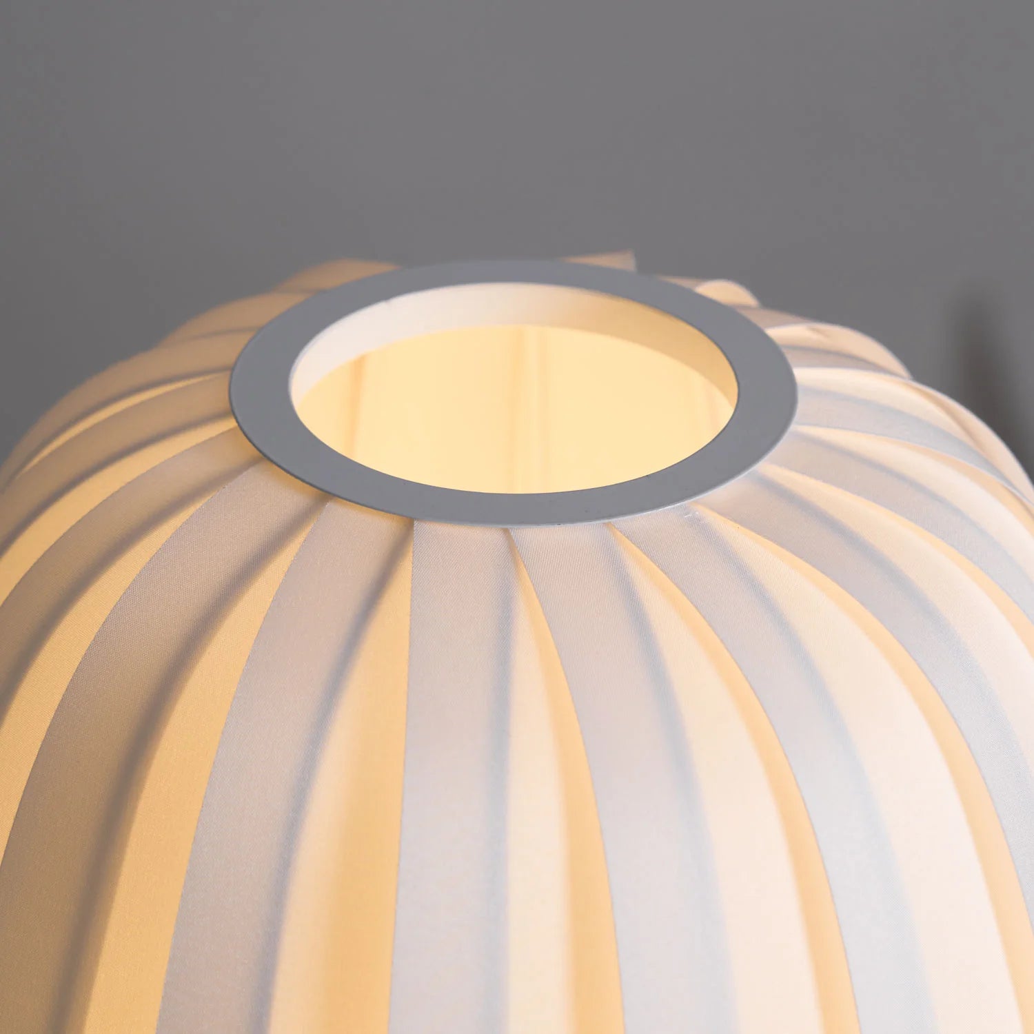 Fabric Minimalist Table Lamp - Yiarolight
