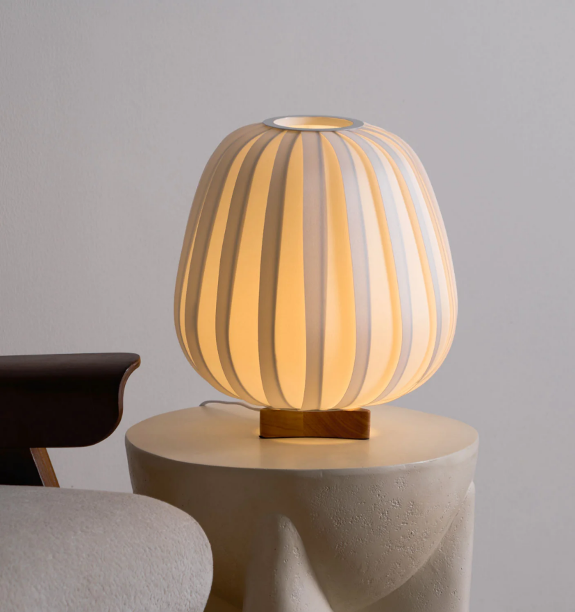 Fabric Minimalist Table Lamp - Yiarolight