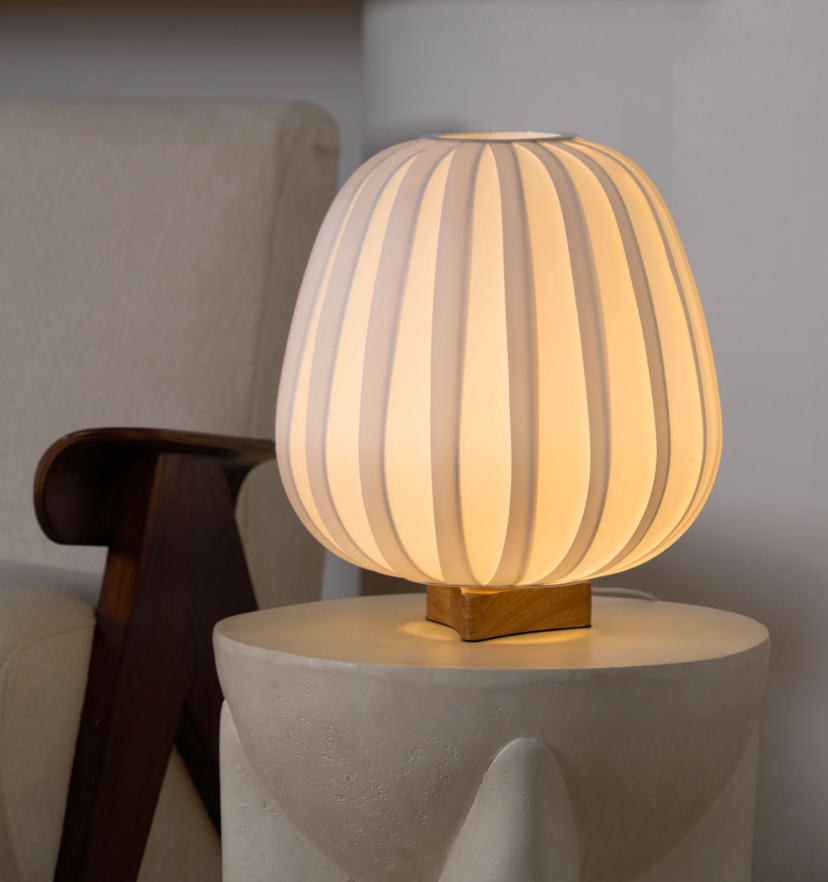 Fabric Minimalist Table Lamp - Yiarolight