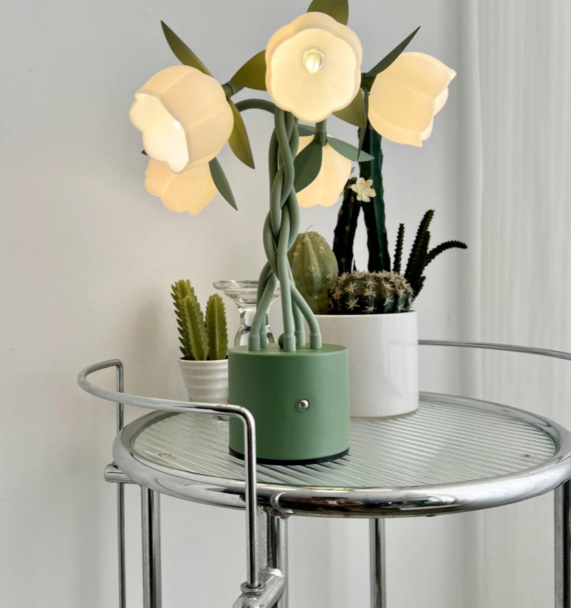 Faira Flower Table Lamp - Yiarolight