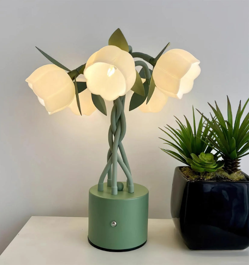 Faira Flower Table Lamp - Yiarolight