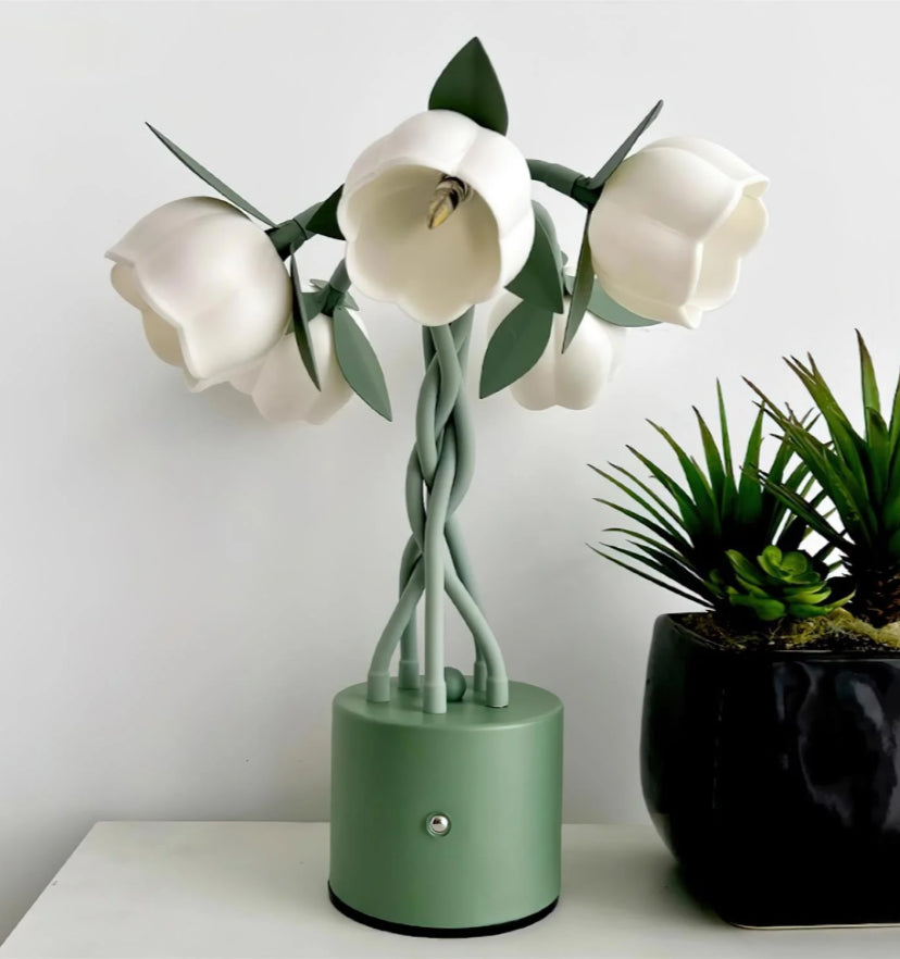 Faira Flower Table Lamp - Yiarolight