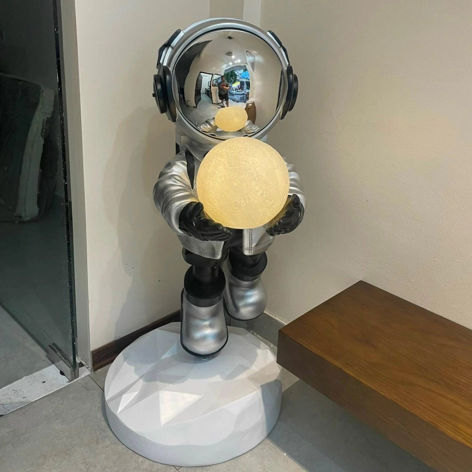 Fantasy Astronaut Floor Light - Auraolight