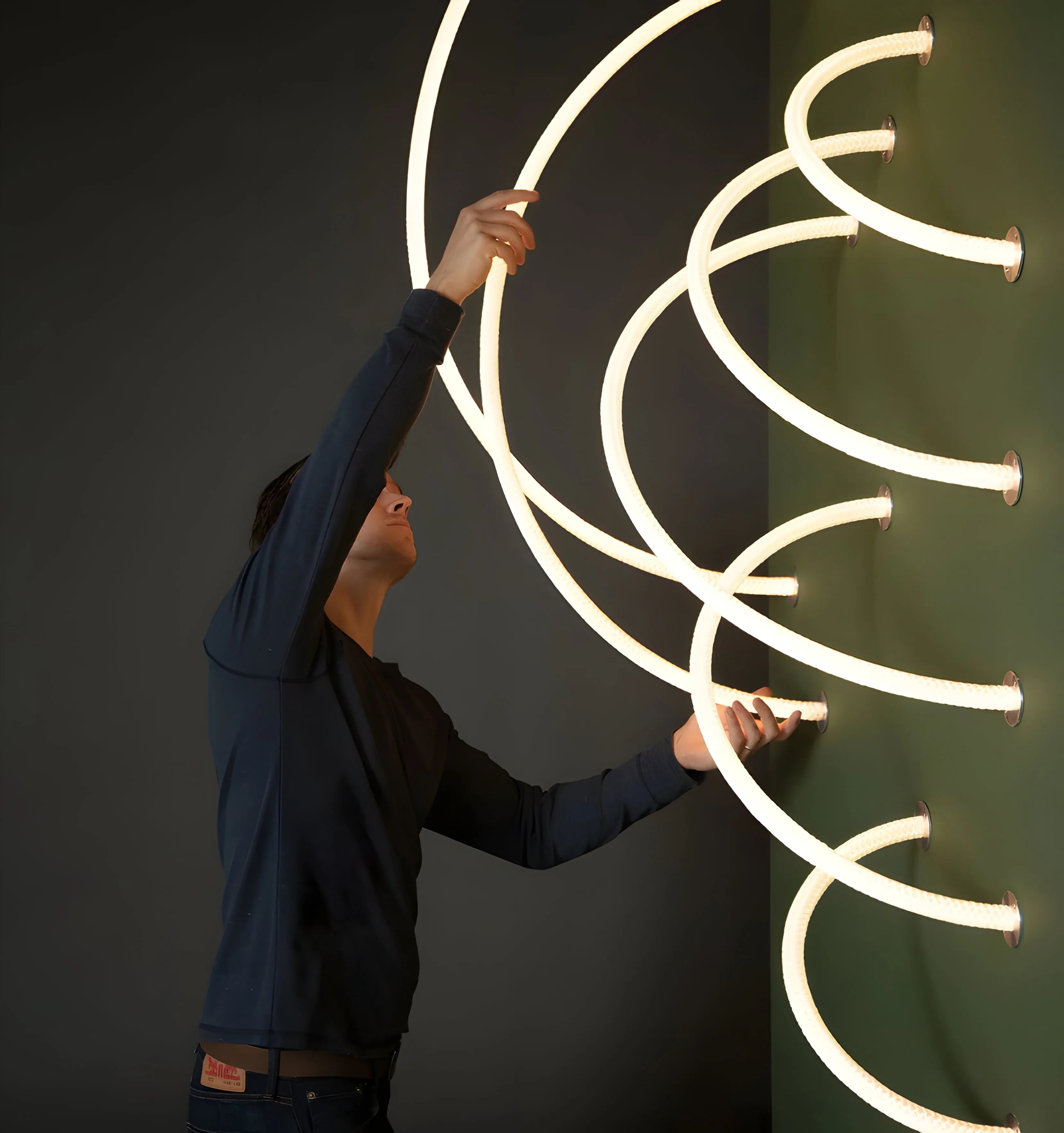 Flex LED Pendant Light - Yiarolight