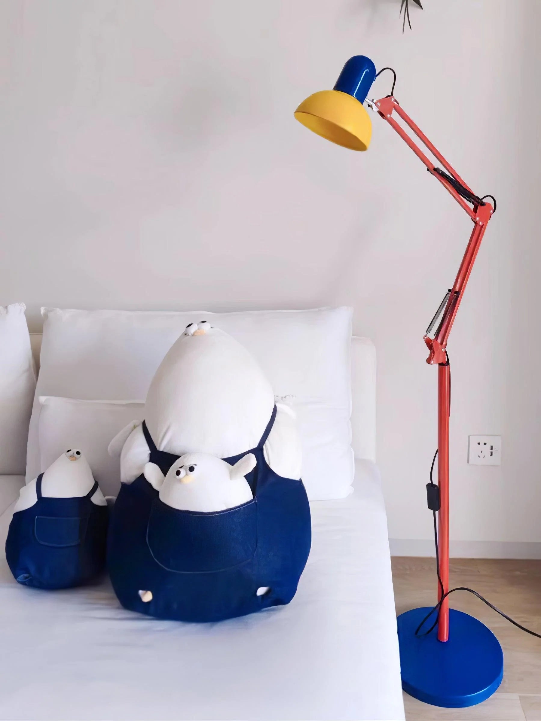Flexi Memphis Floor Lamp - Yiarolight