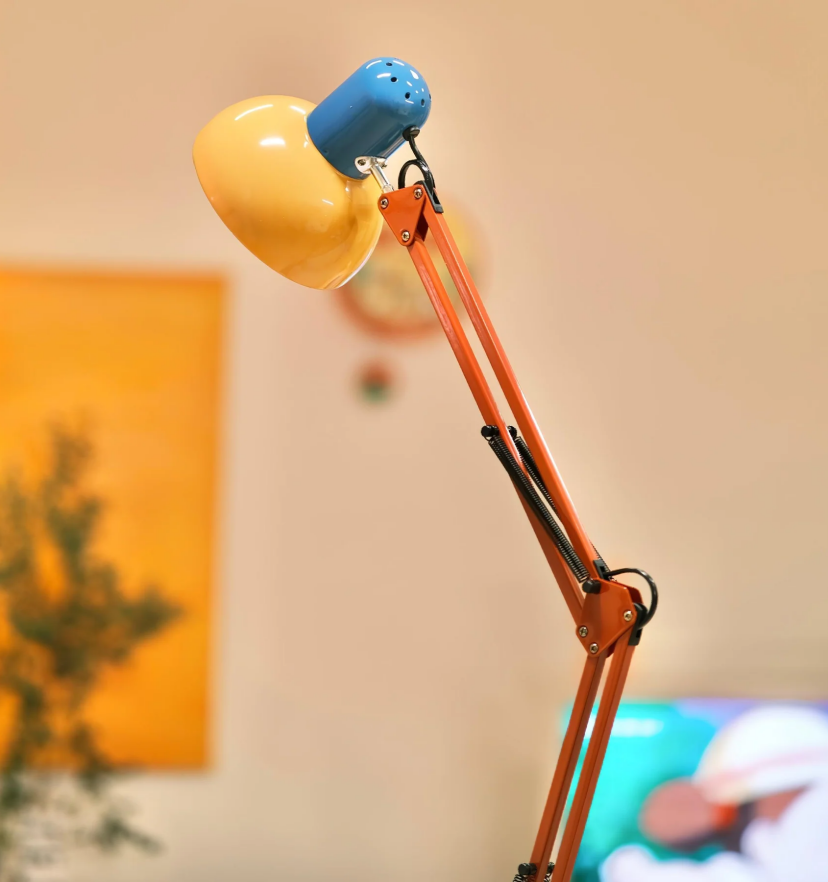 Flexi Memphis Floor Lamp - Yiarolight