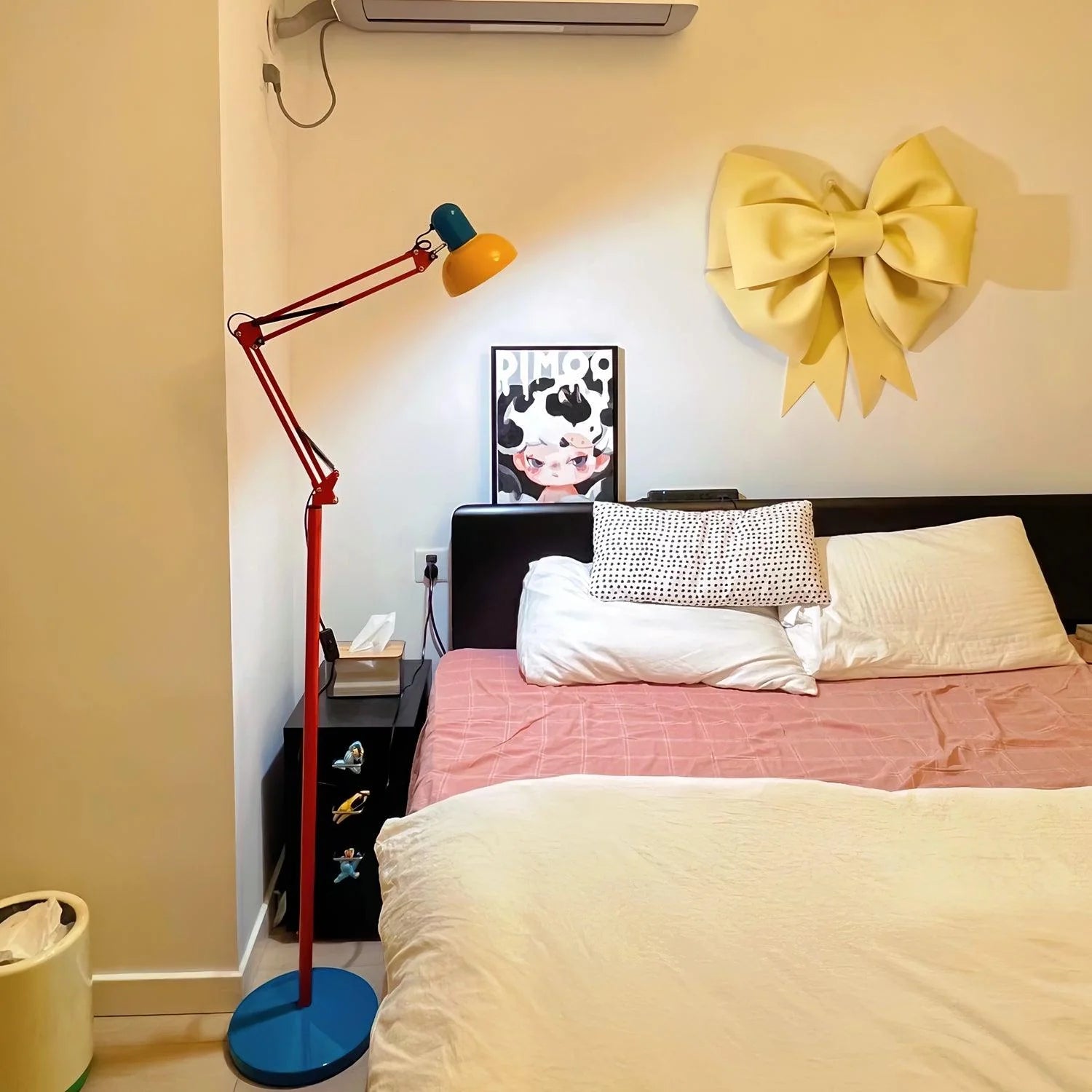 Flexi Memphis Floor Lamp - Yiarolight