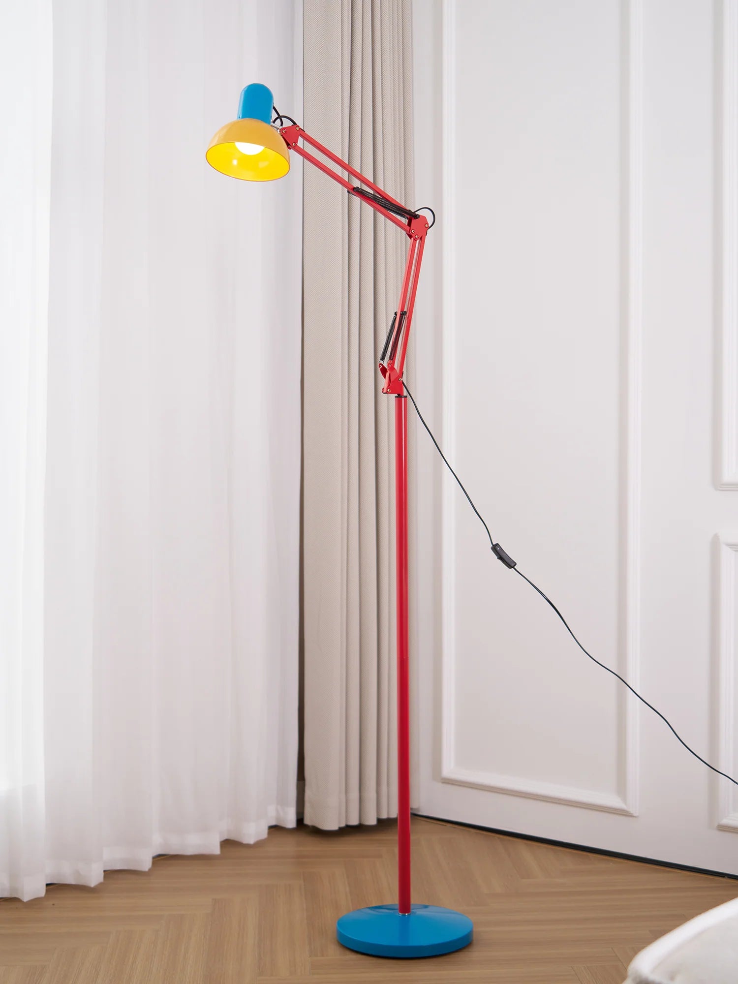Flexi Memphis Floor Lamp - Yiarolight