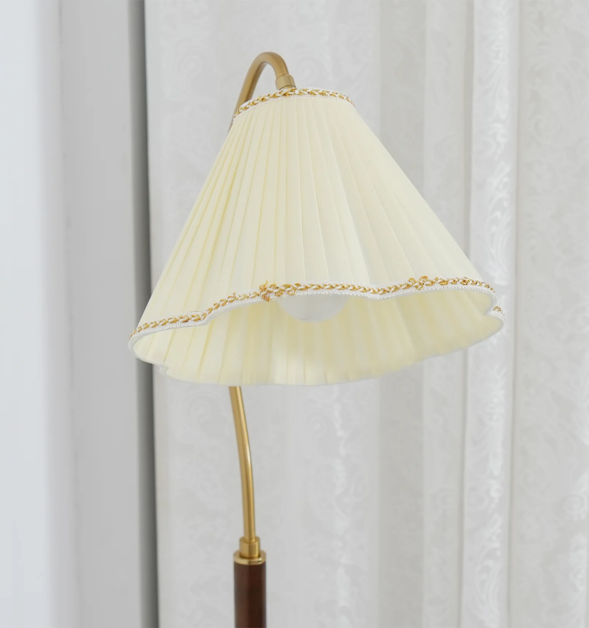 Florentine Fabric Floor Lamp - Yiarolight