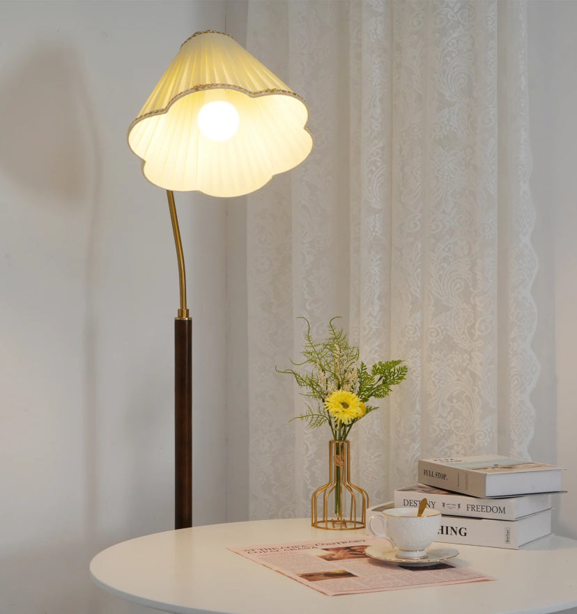 Florentine Fabric Floor Lamp - Yiarolight
