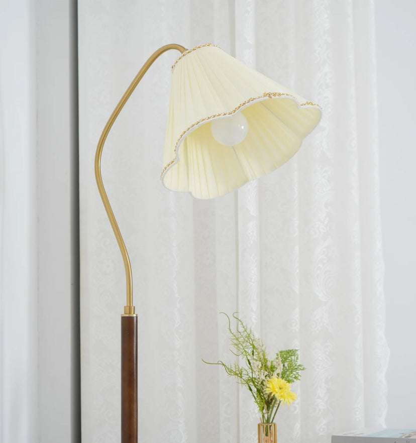 Florentine Fabric Floor Lamp - Yiarolight