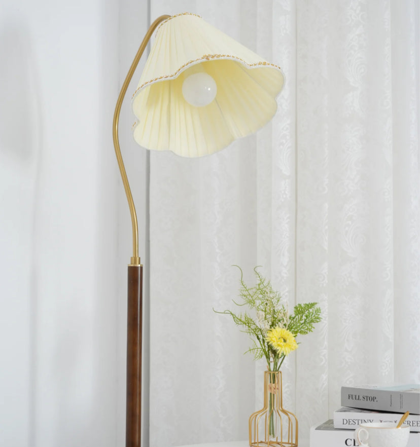 Florentine Fabric Floor Lamp - Yiarolight