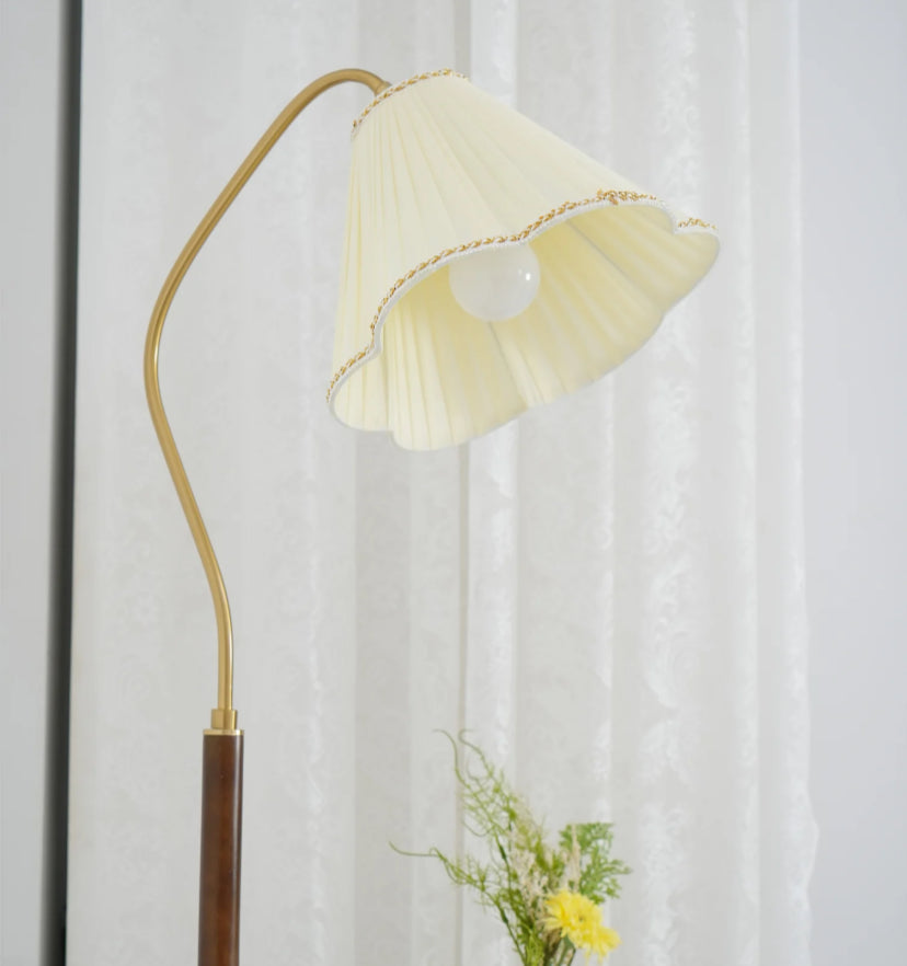 Florentine Fabric Floor Lamp - Yiarolight