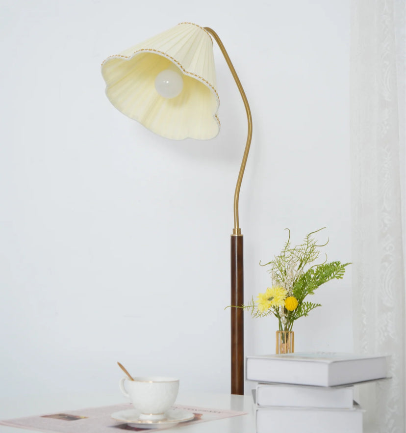 Florentine Fabric Floor Lamp - Yiarolight