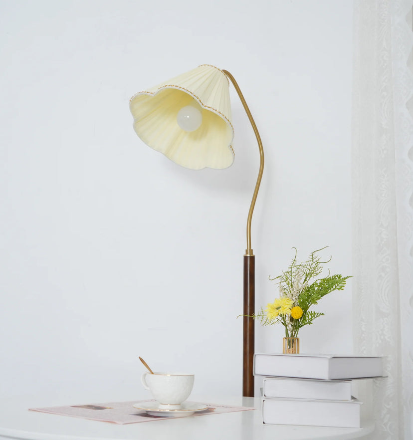 Florentine Fabric Floor Lamp - Yiarolight