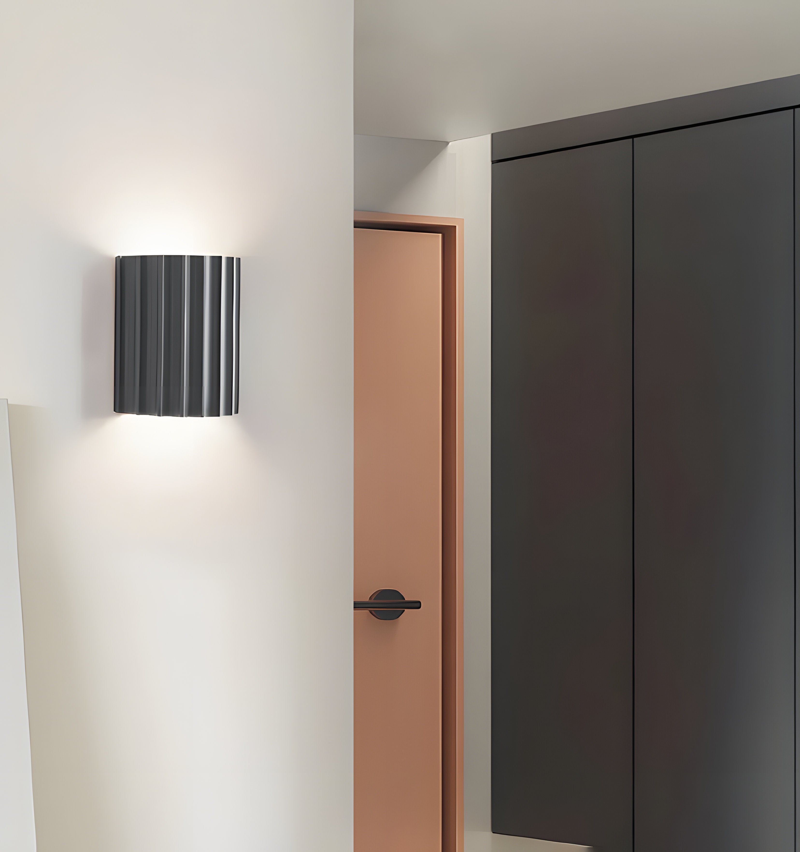 Fluted Resin Wall Lamp - Auraolight
