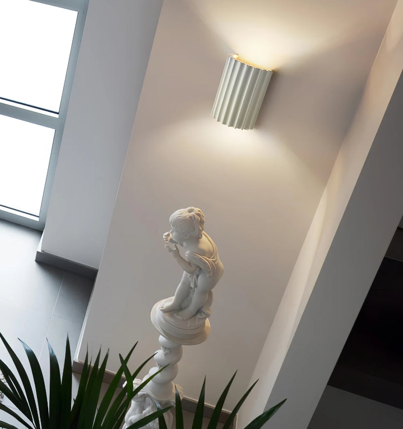Fluted Resin Wall Lamp - Auraolight