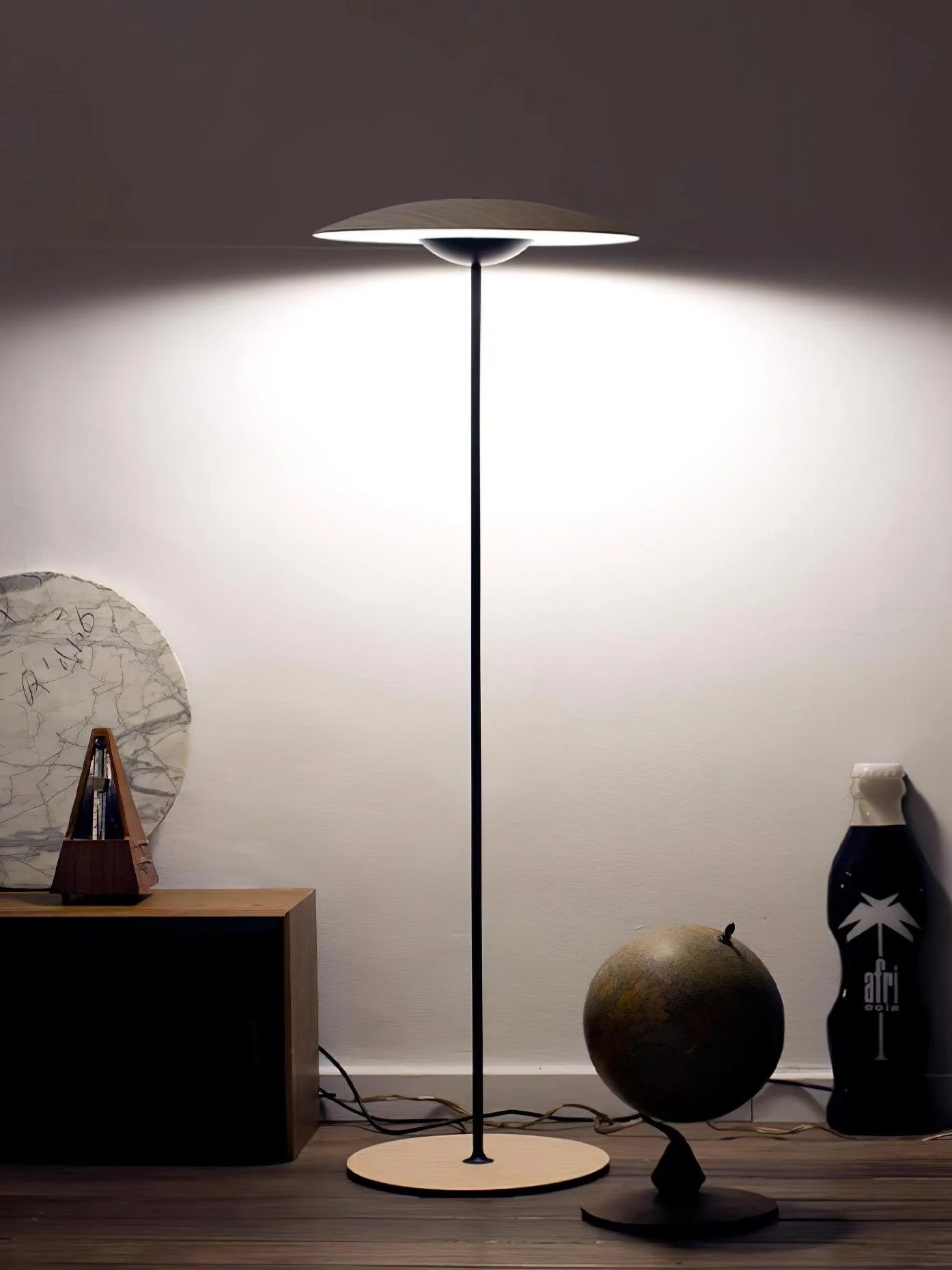 Innovative Directional Floor Lamp - Yiarolight