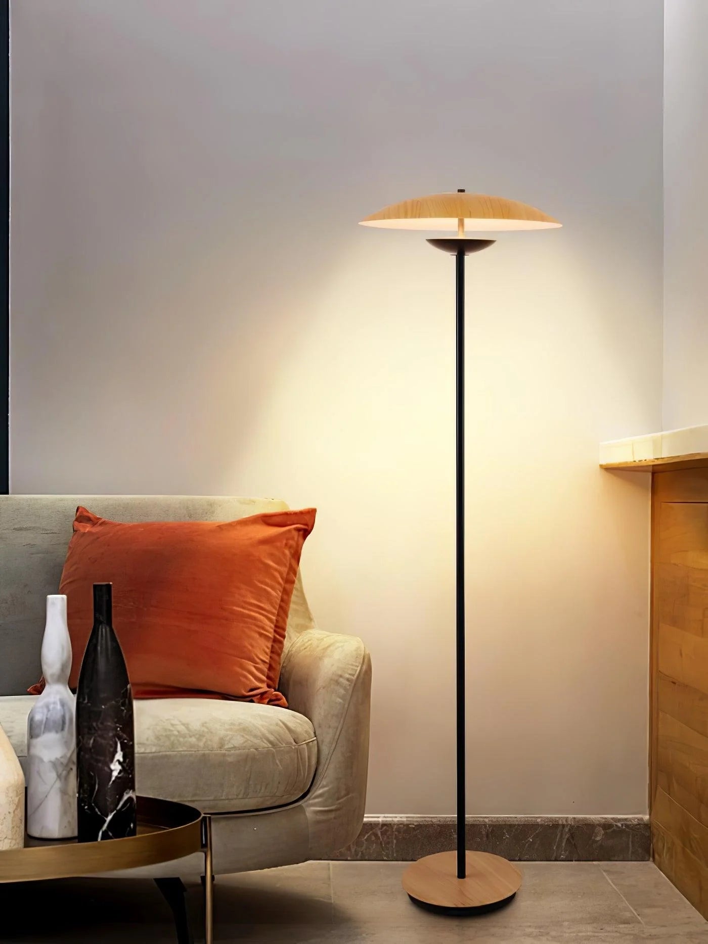 Innovative Directional Floor Lamp - Yiarolight