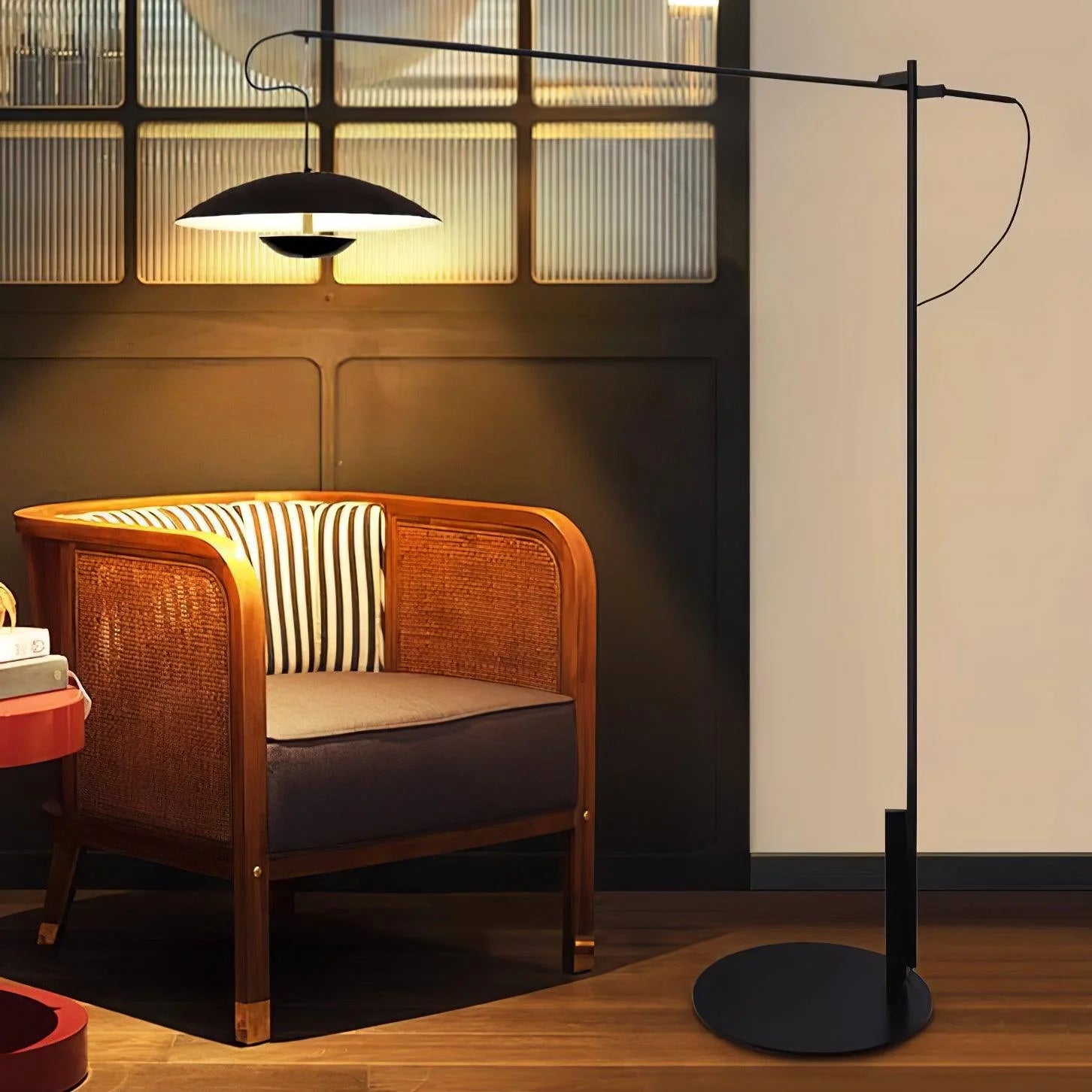 Innovative Directional Floor Lamp - Yiarolight