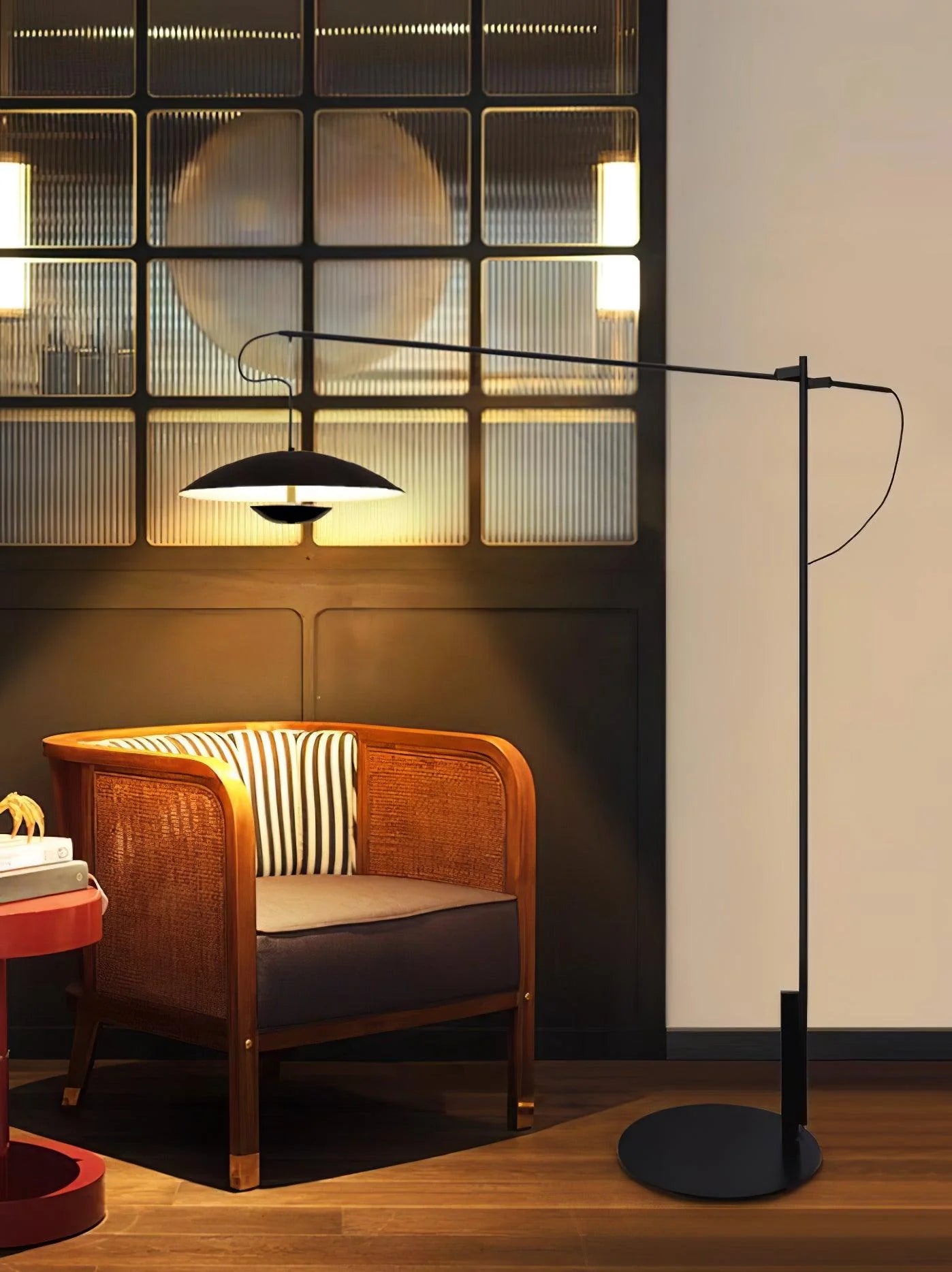 Innovative Directional Floor Lamp - Yiarolight