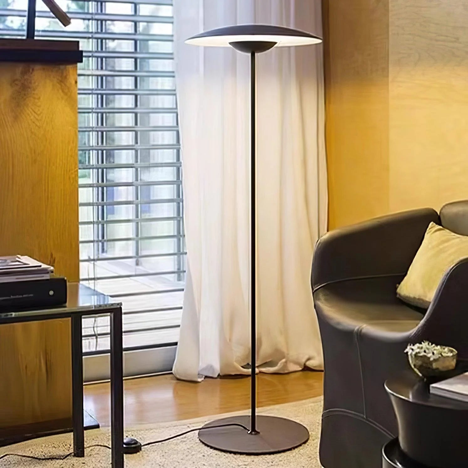 Innovative Directional Floor Lamp - Yiarolight