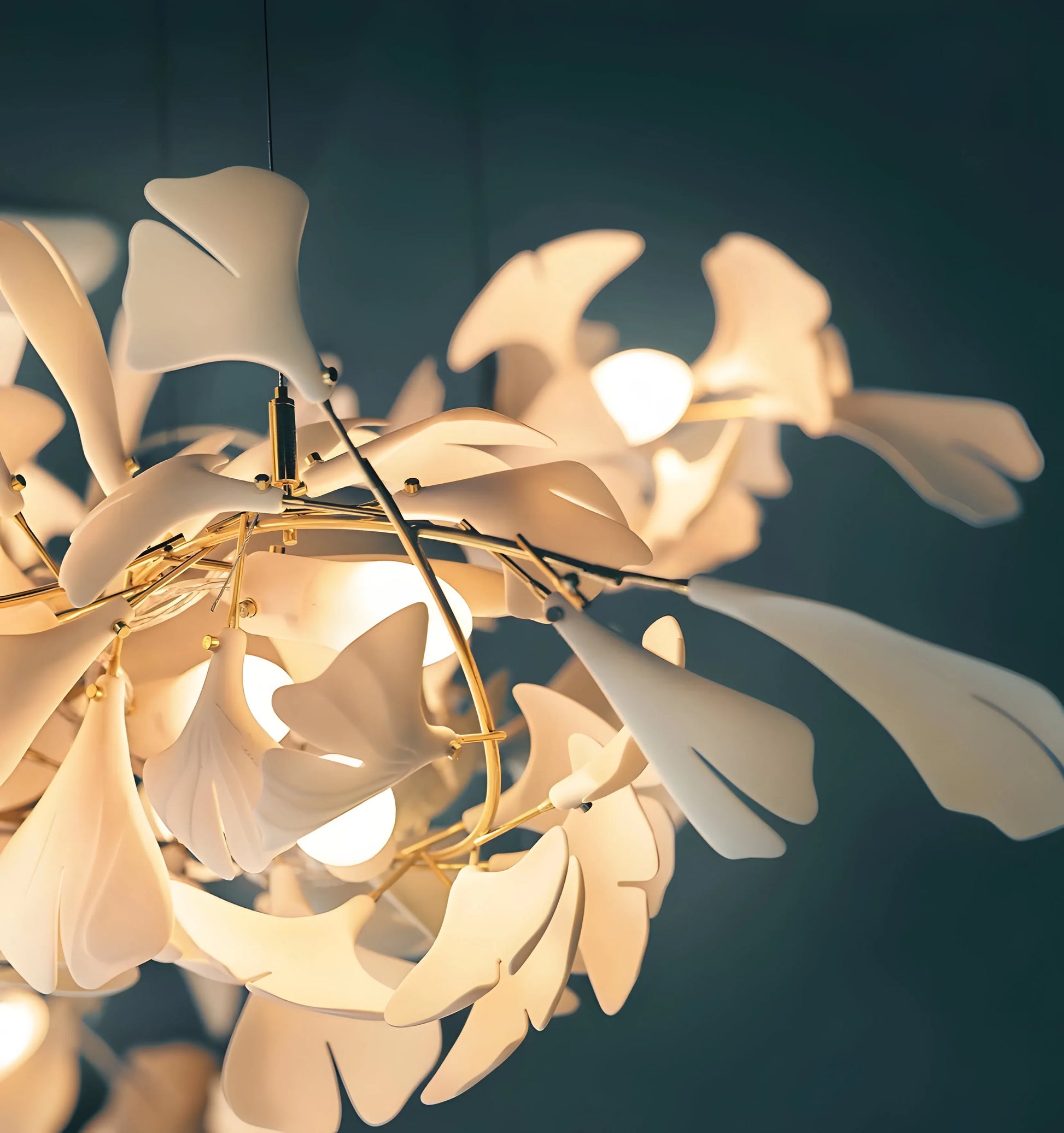 Gingko Chandelier E - Yiarolight