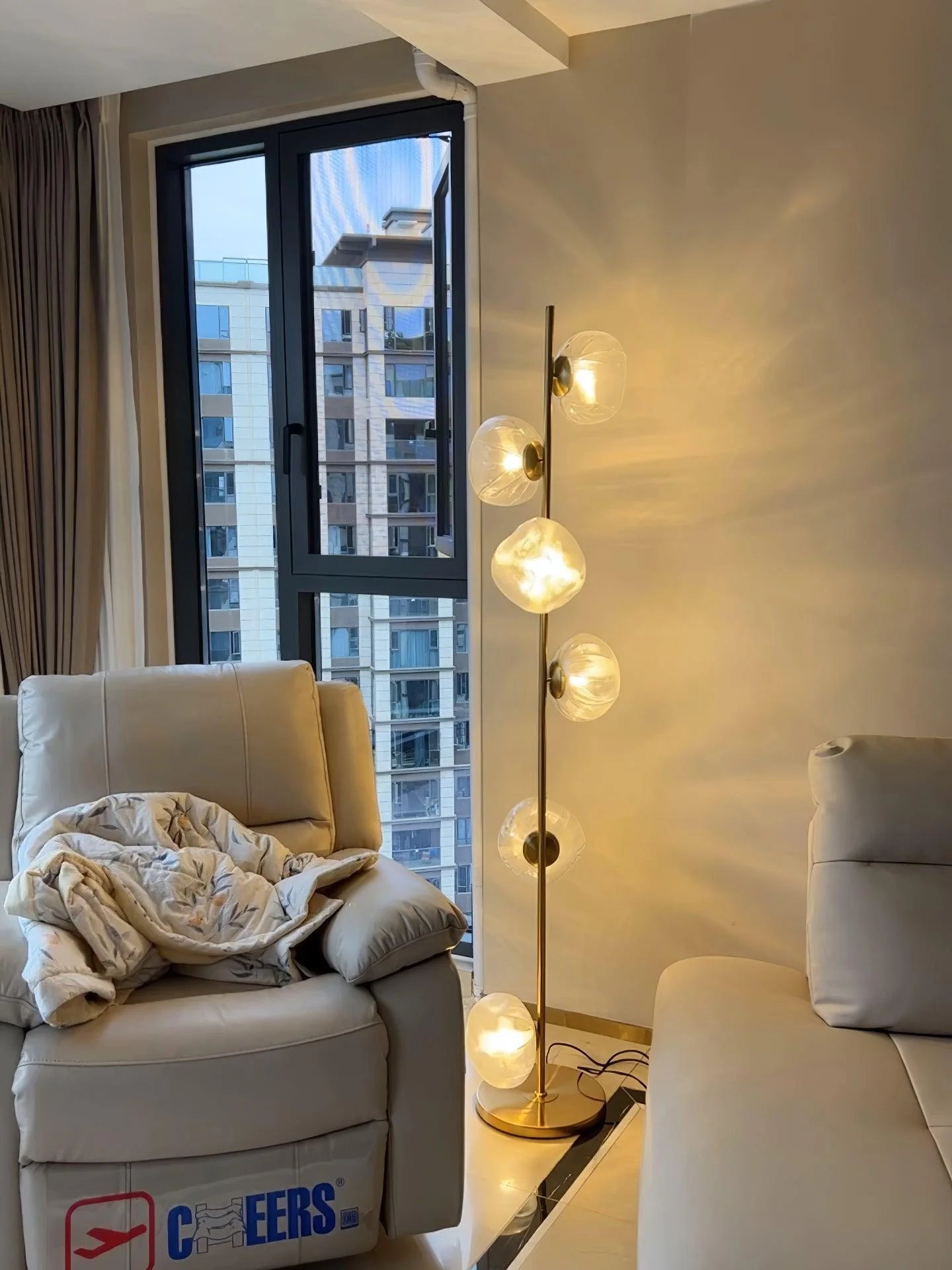 Glass Petals Floor Lamp - Yiarolight