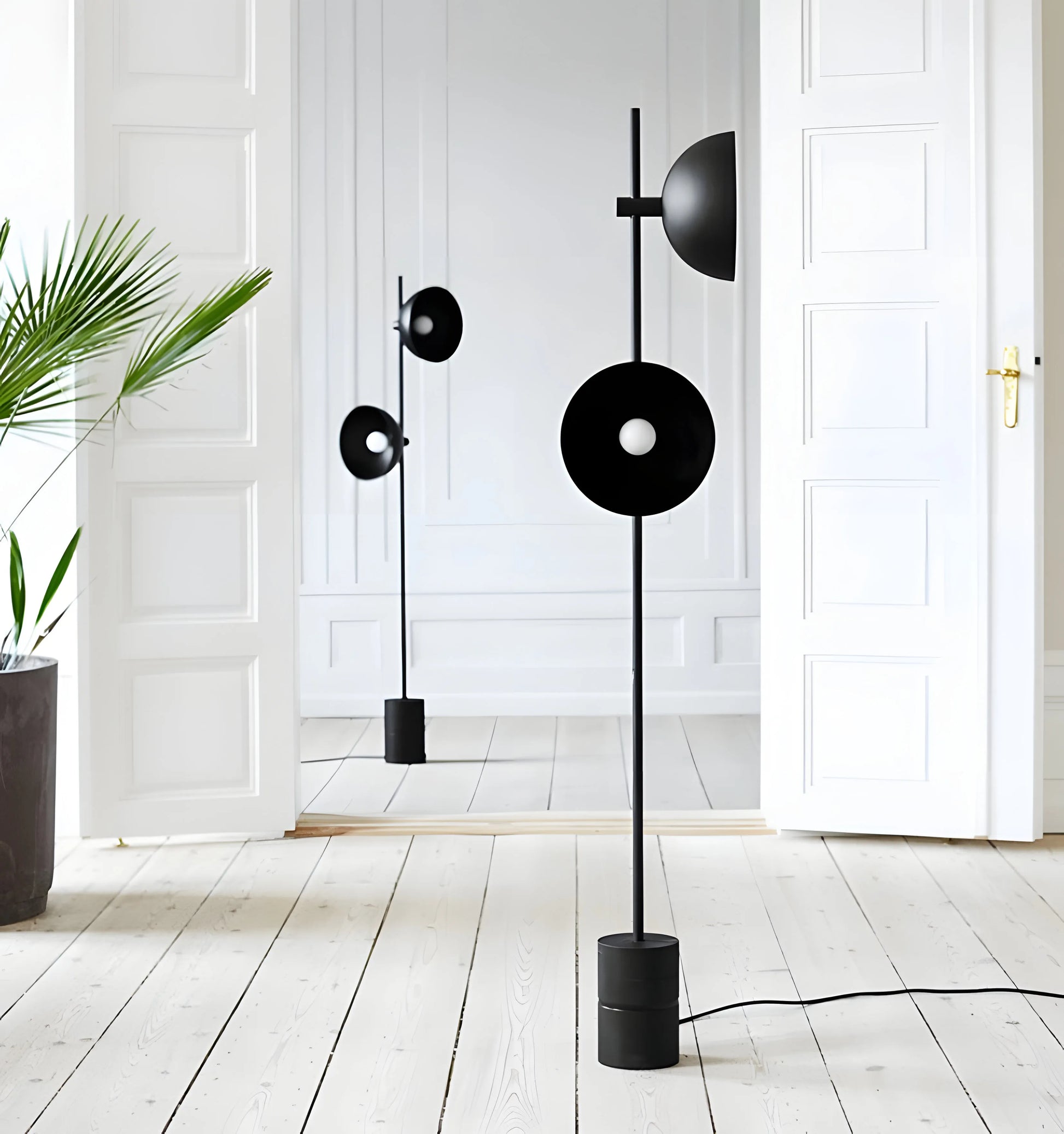 Studio Floor Lamp - Yiarolight