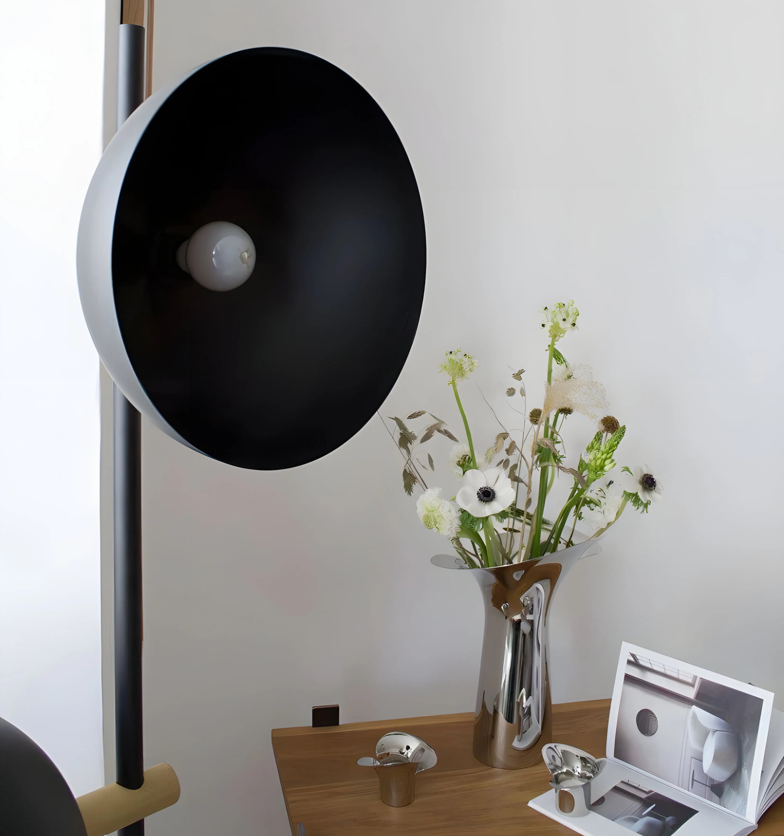 Studio Floor Lamp - Yiarolight