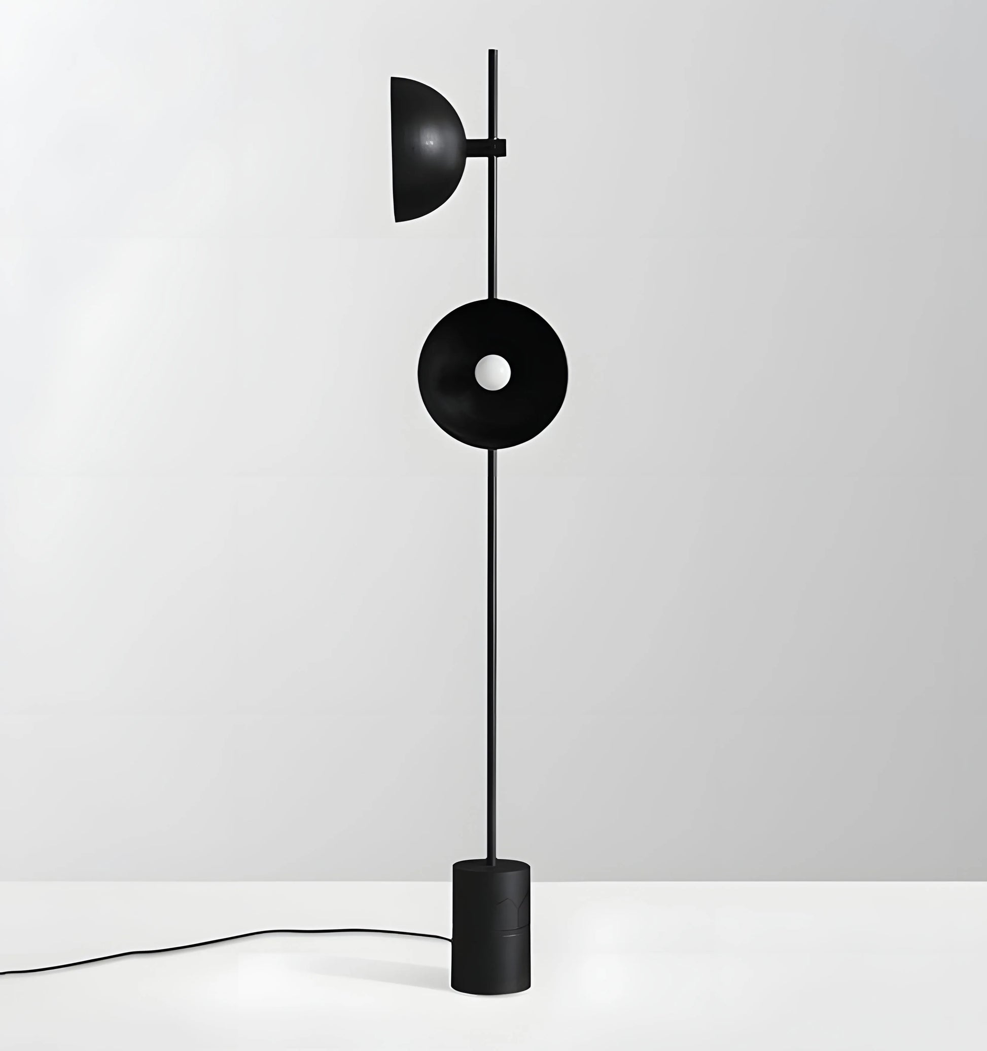 Studio Floor Lamp - Yiarolight