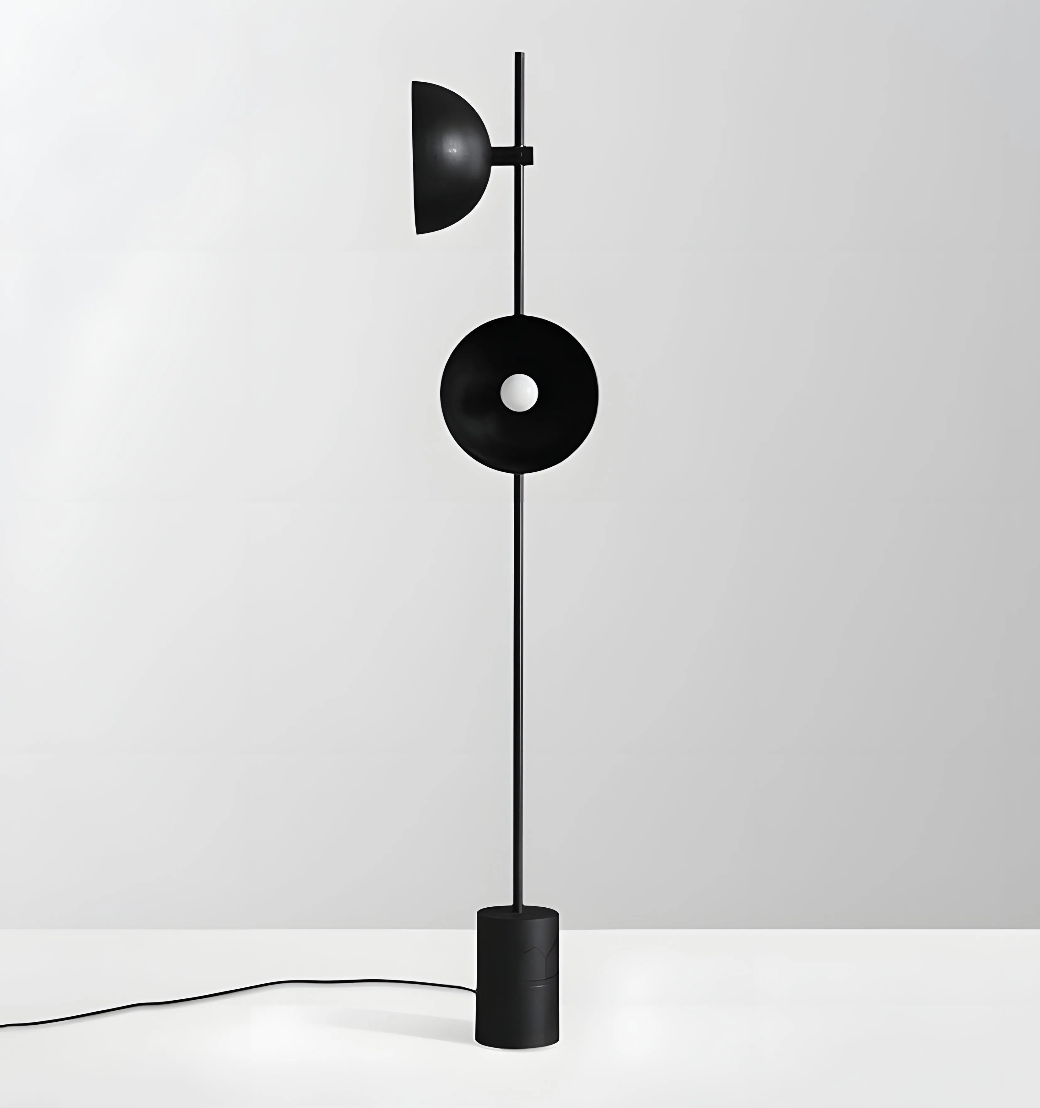 Studio Floor Lamp - Yiarolight