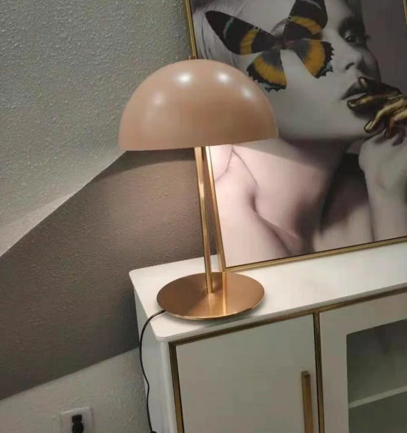 Hanna Table Lamp - Yiarolight