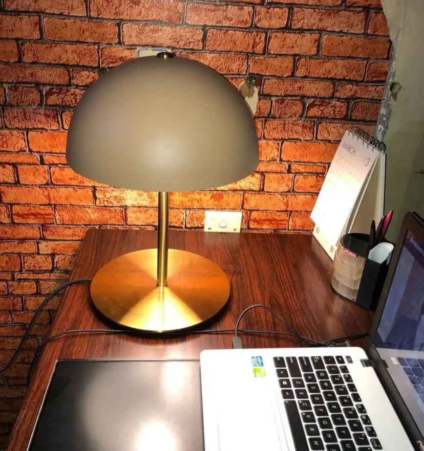 Hanna Table Lamp - Yiarolight