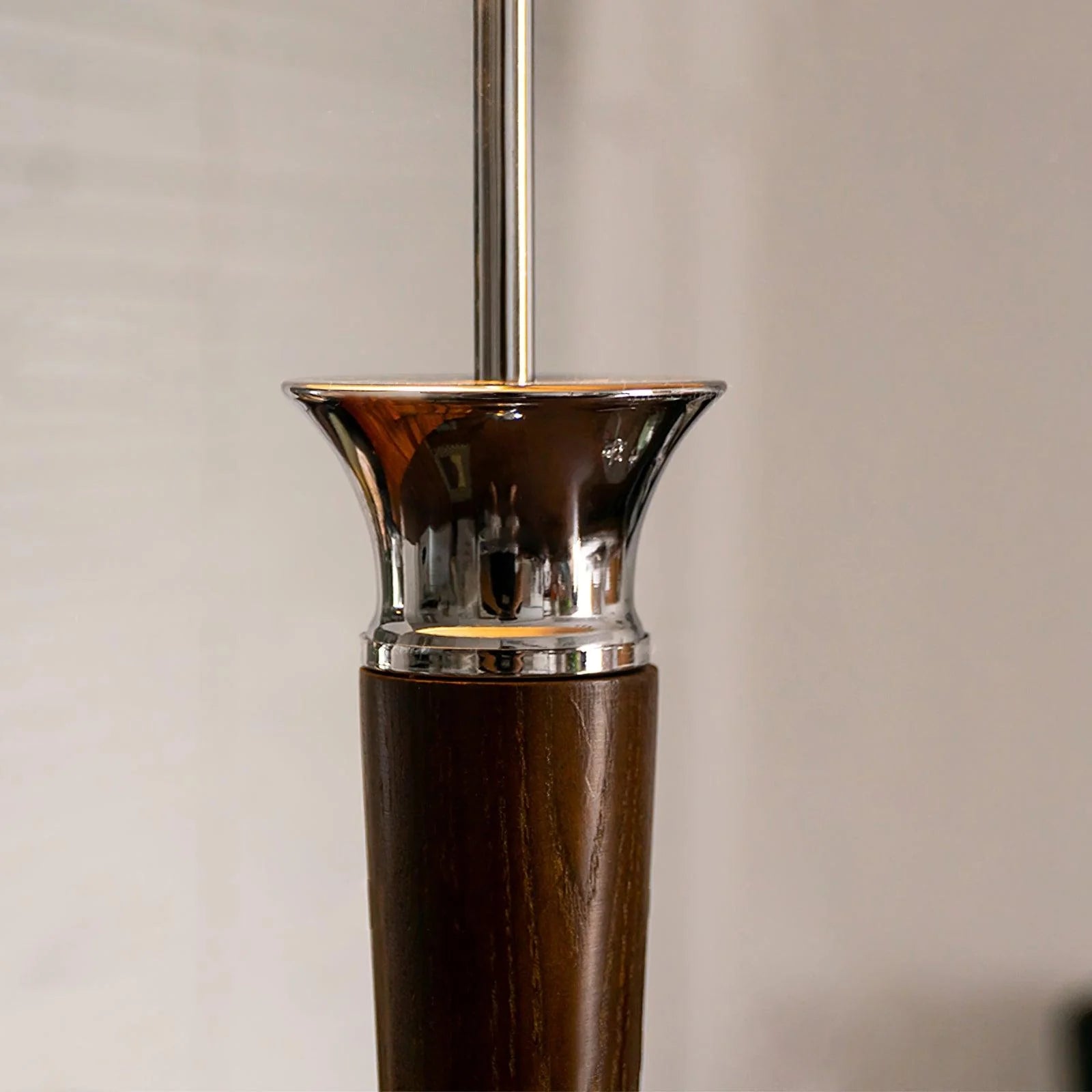 Helmet Floor Lamp - Yiarolight