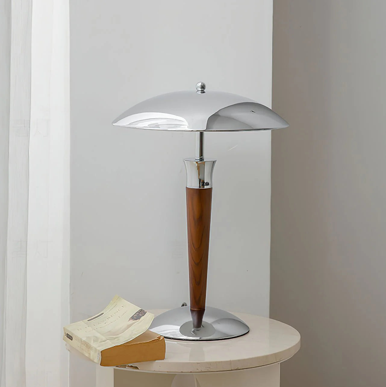 Helmet Floor Lamp - Yiarolight