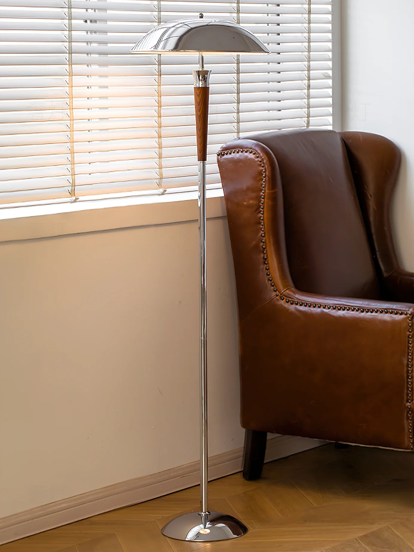 Helmet Floor Lamp - Yiarolight