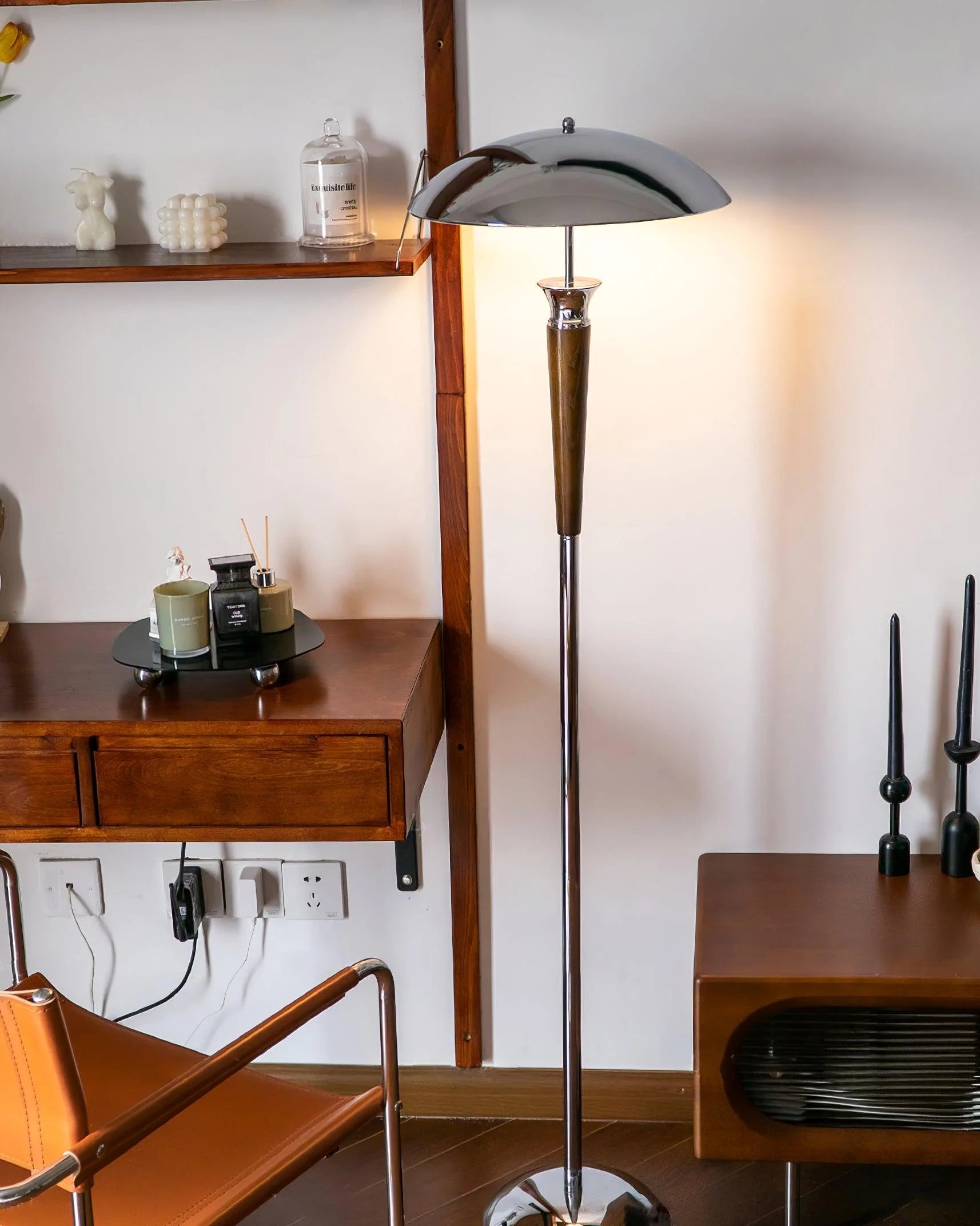 Helmet Floor Lamp - Yiarolight